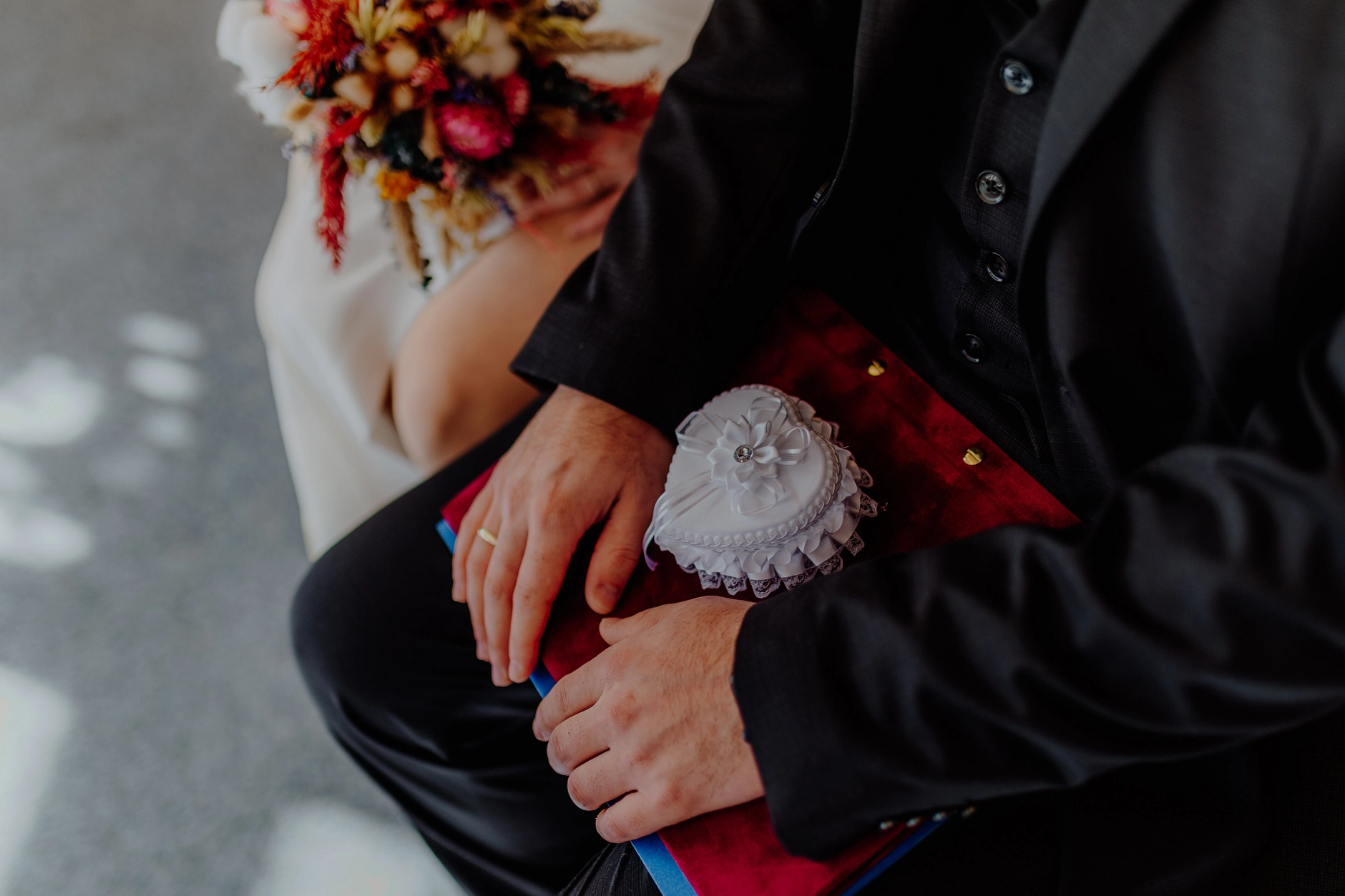 Africa and Yussuf, candid moment with guests inside Schwabing Registry Office
