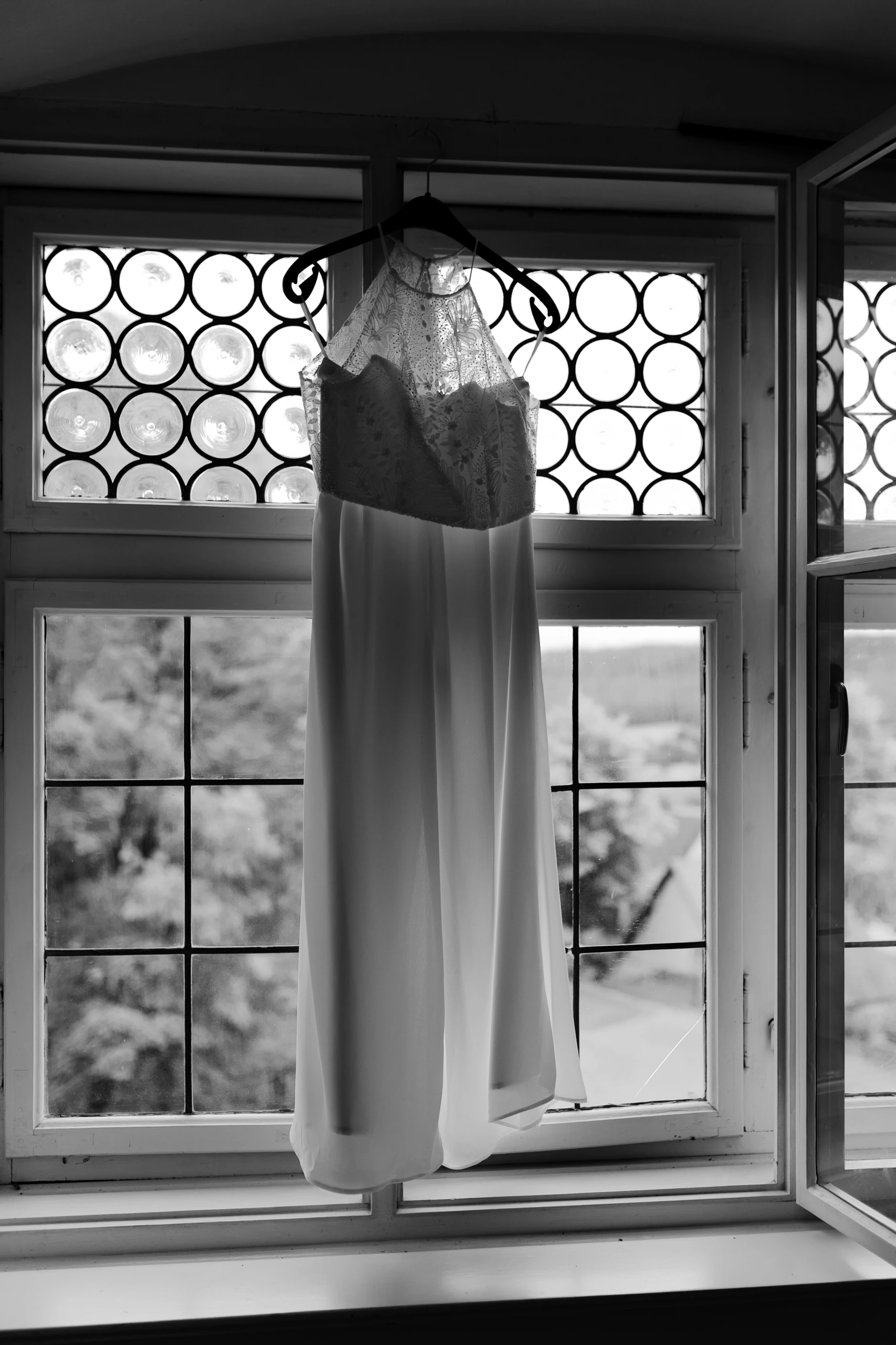 Wedding detail shot – Selina and Manuel at Burg Abenberg castle Bavaria