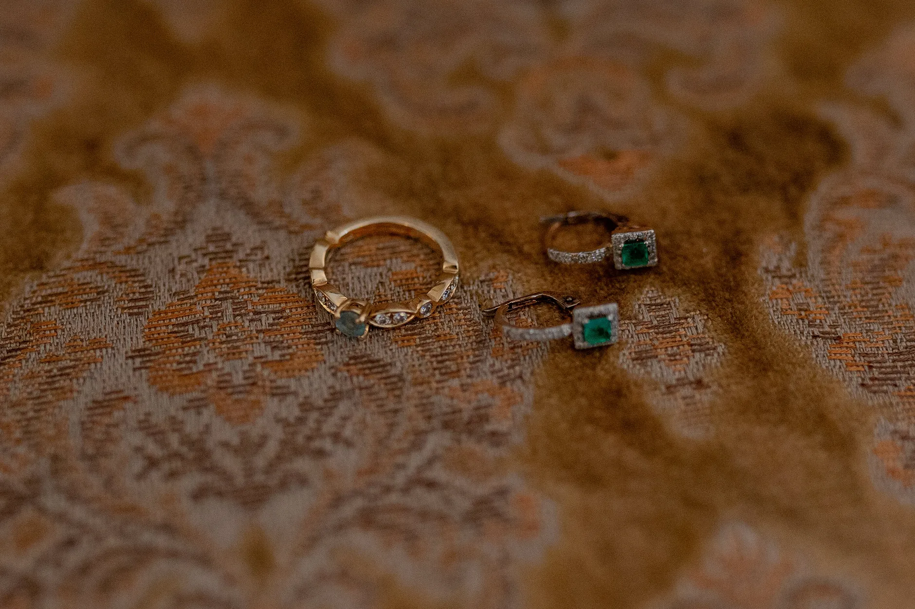 Full-length portrait of bride in white wedding gown – Selina at Burg Abenberg castle Bavaria