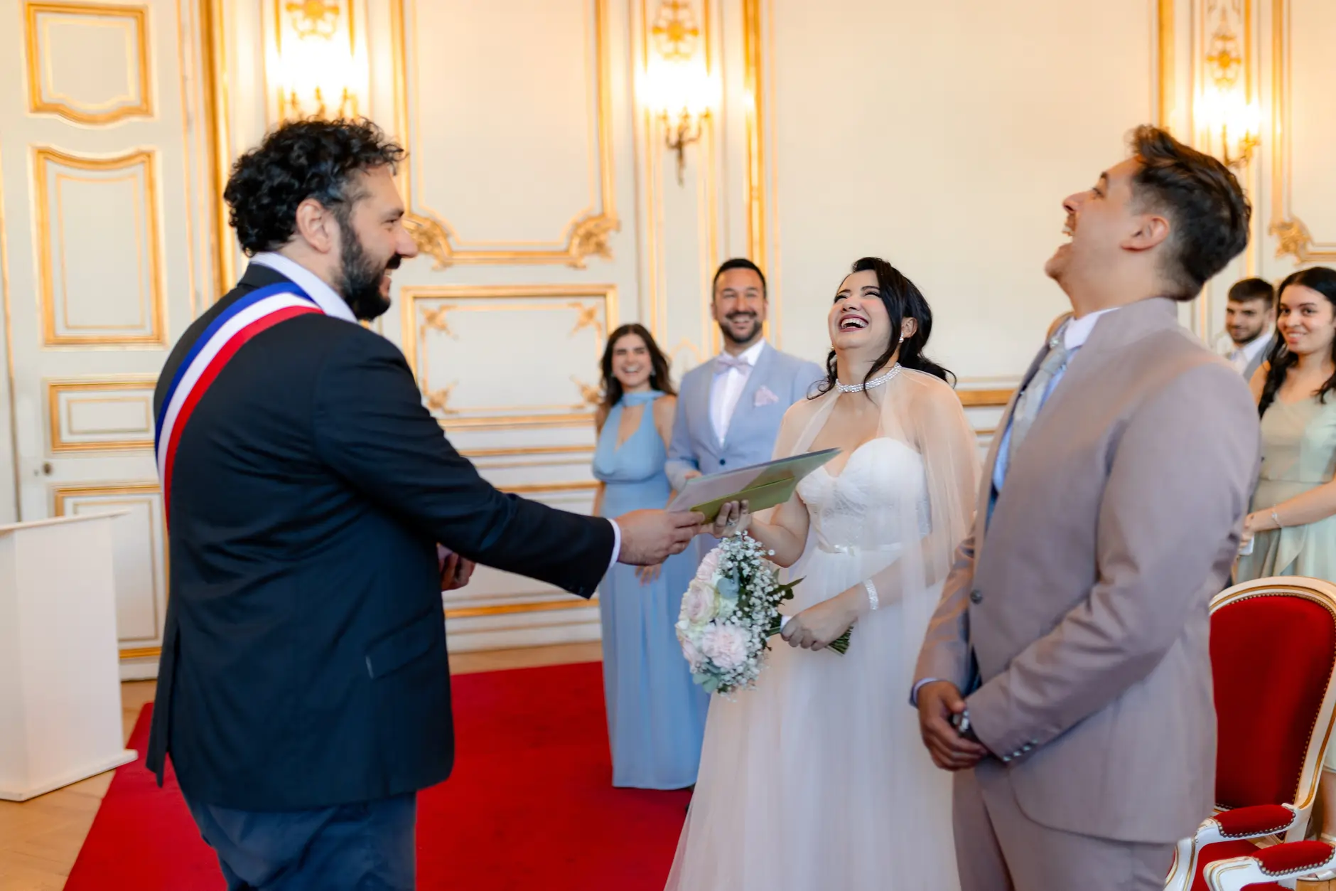 Emma and Julien – Wedding portraits in the old town of Strasbourg