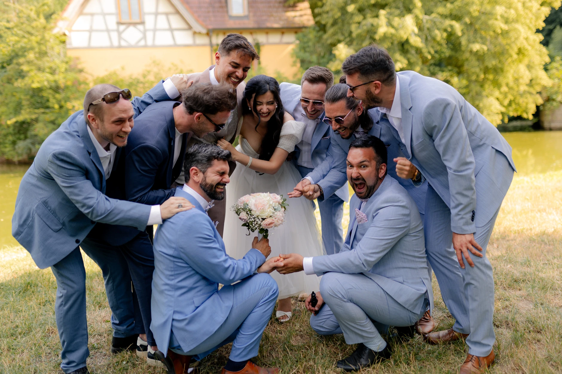 Emma and Julien – Wedding portraits in the Strasbourg old town