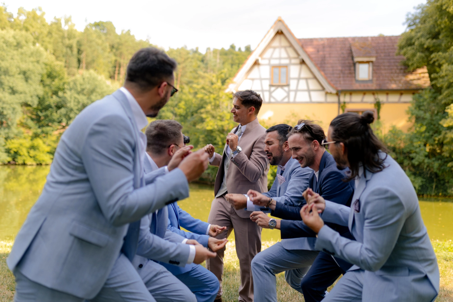 Emma and Julien – Wedding portraits in the Strasbourg old town