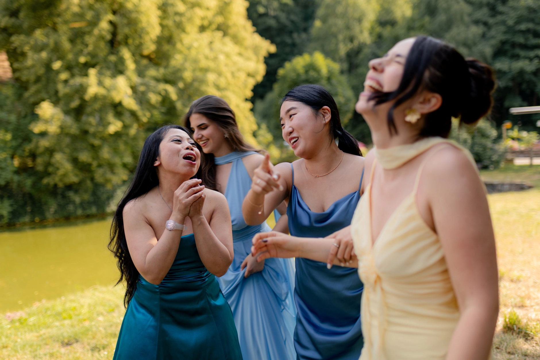 Emma and Julien – Wedding portraits in the Strasbourg old town