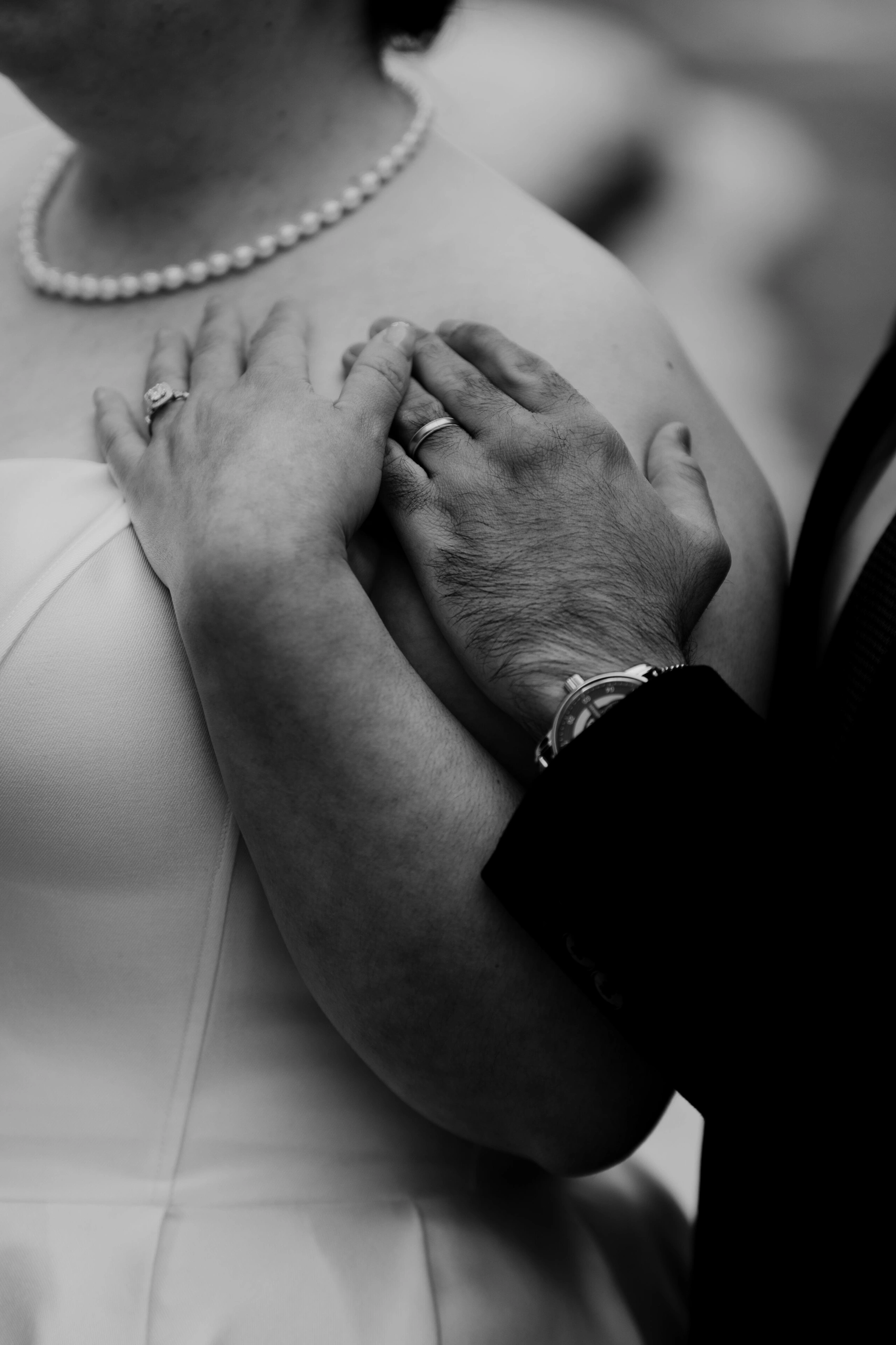 Gaby and Vitesh – Quiet wedding moments in Ranshofen, Austria