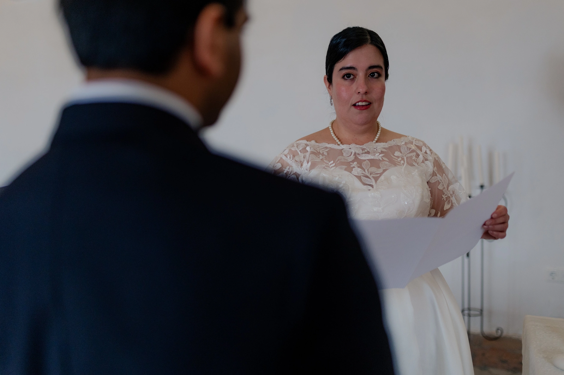 Gaby and Vitesh – Wedding portraits and details at Standesamt Ranshofen