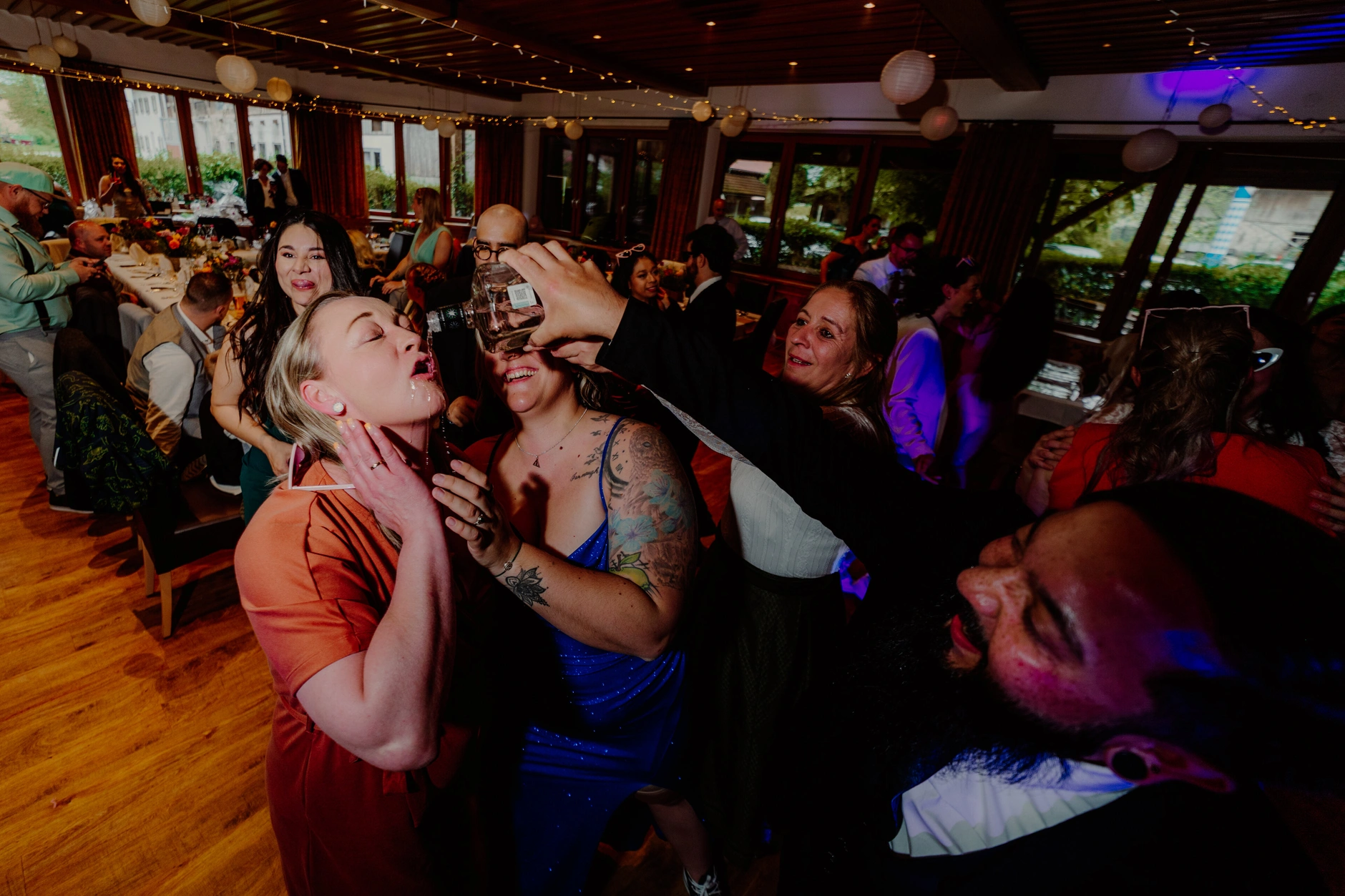 Haiko y Jocelyn – Fiesta de boda en Gasthaus Bartl, Baviera
