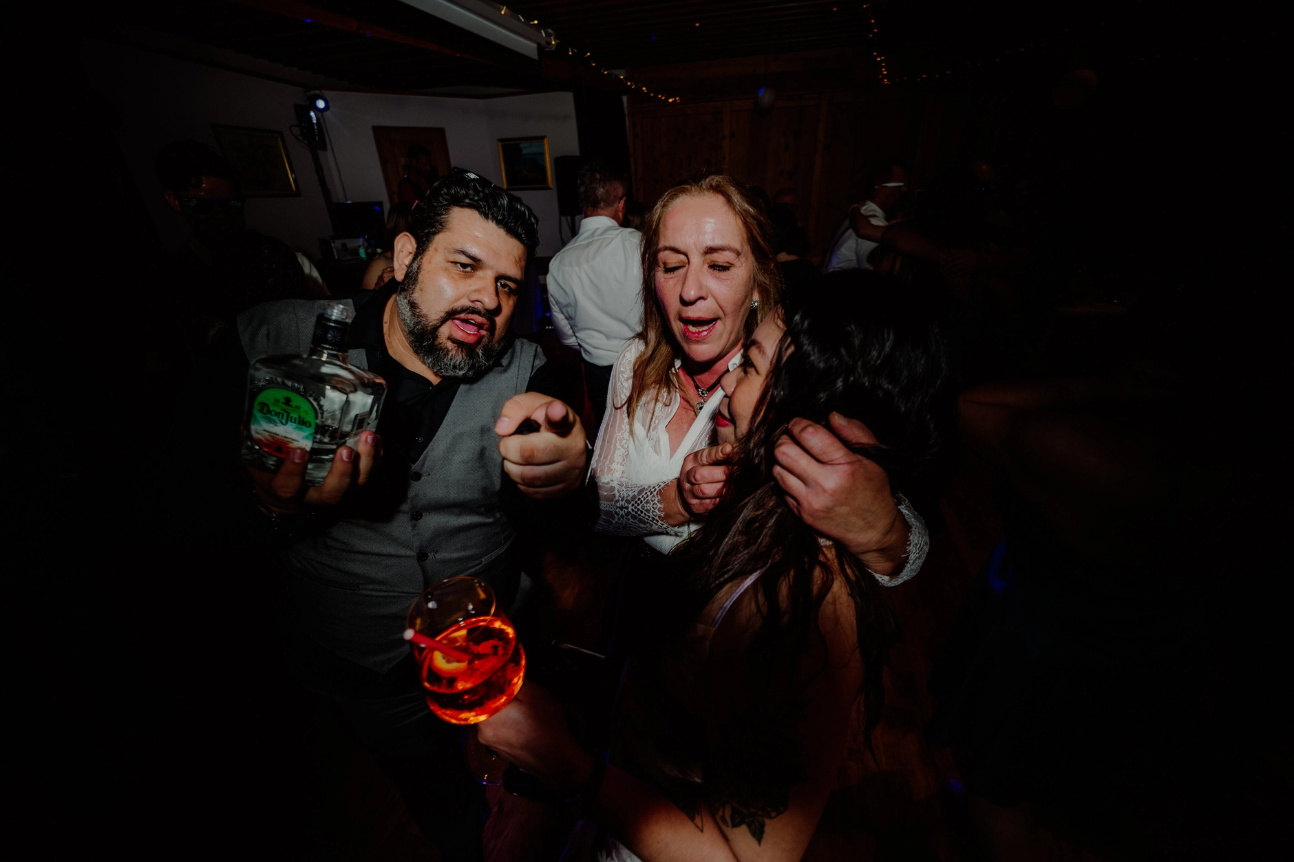 Haiko y Jocelyn – Fiesta de boda en Gasthaus Bartl, Baviera