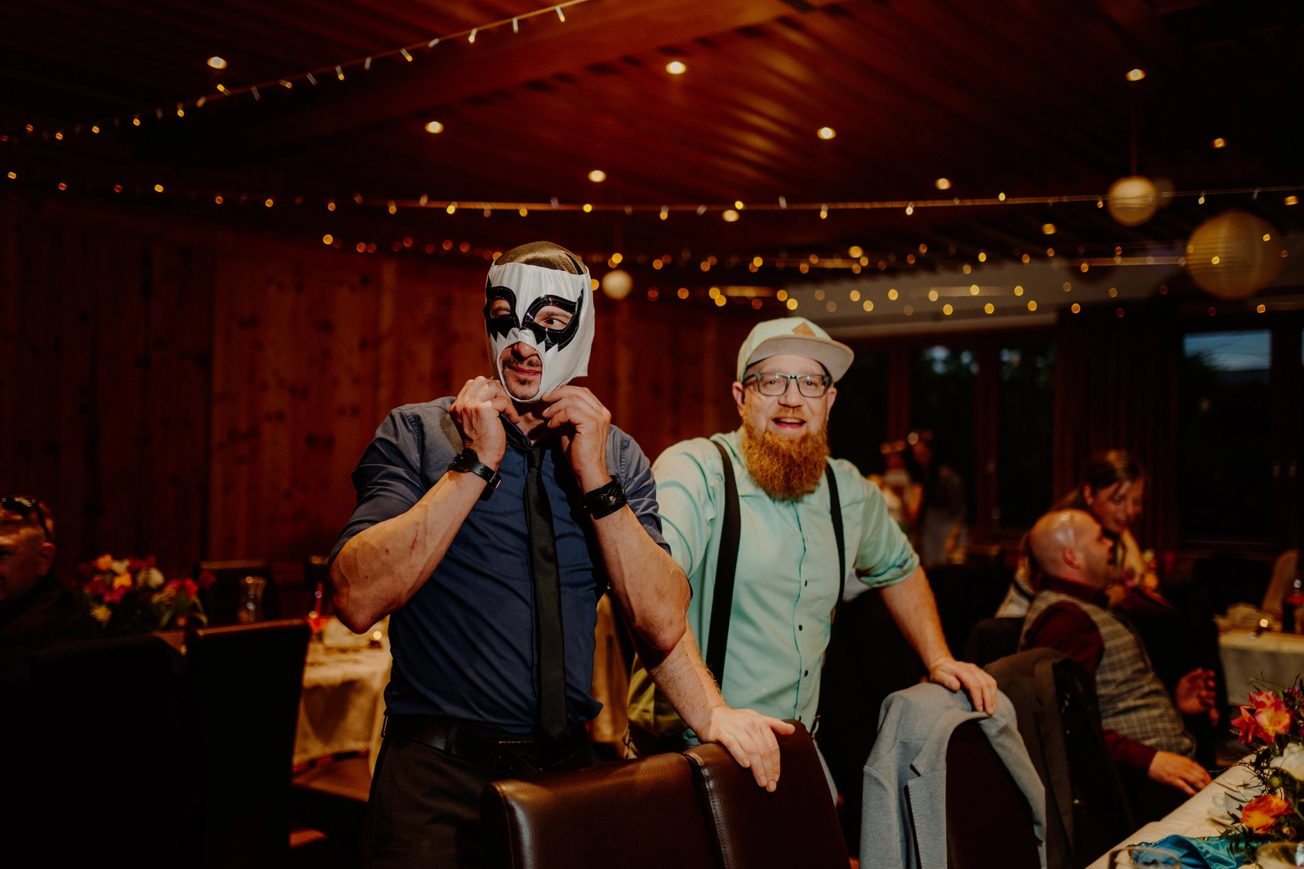 Haiko y Jocelyn – Novia con velo en la celebración de boda en Gasthaus Bartl