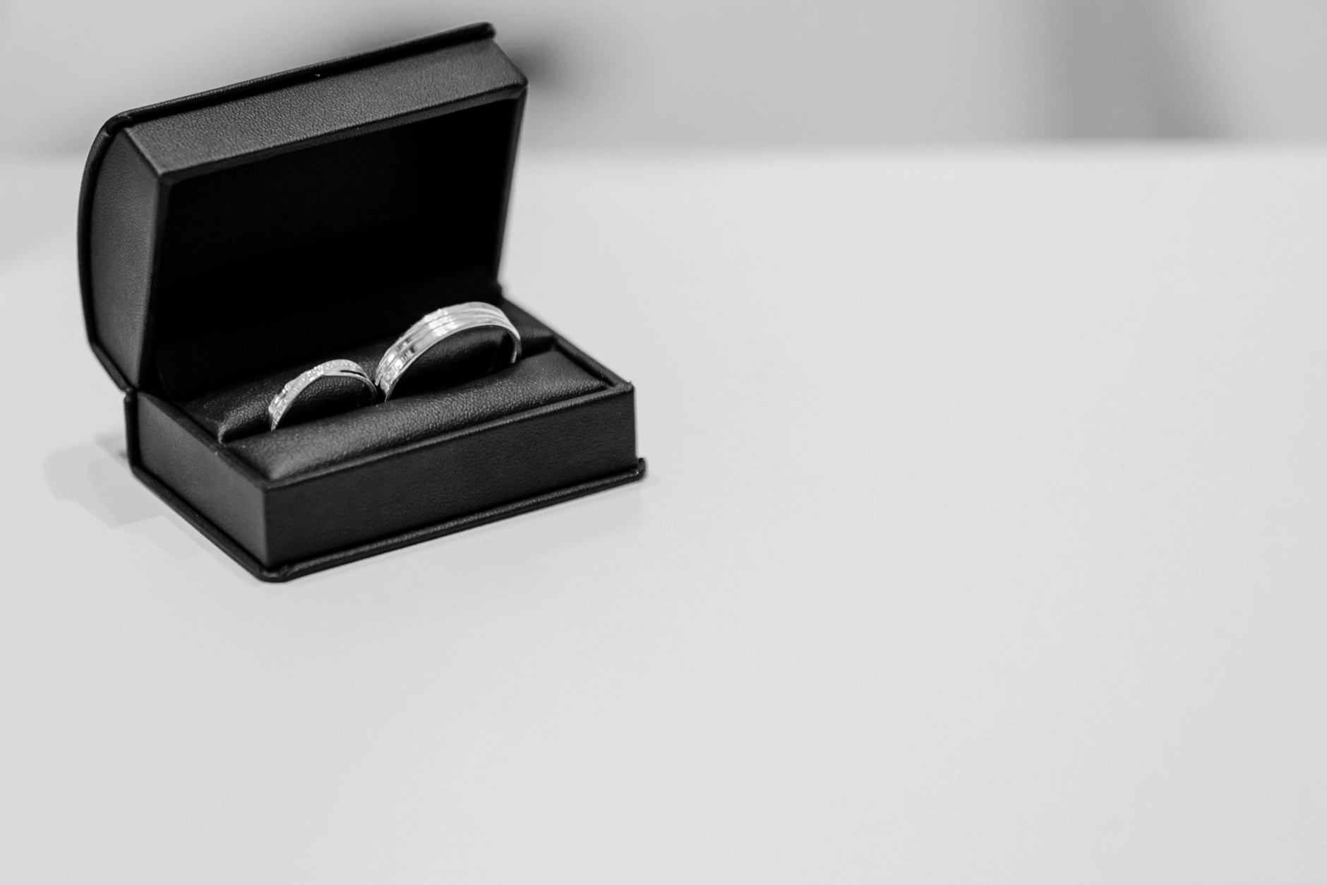 Haiko y Jocelyn – Sesión de retratos de boda en Gasthaus Bartl, Baviera