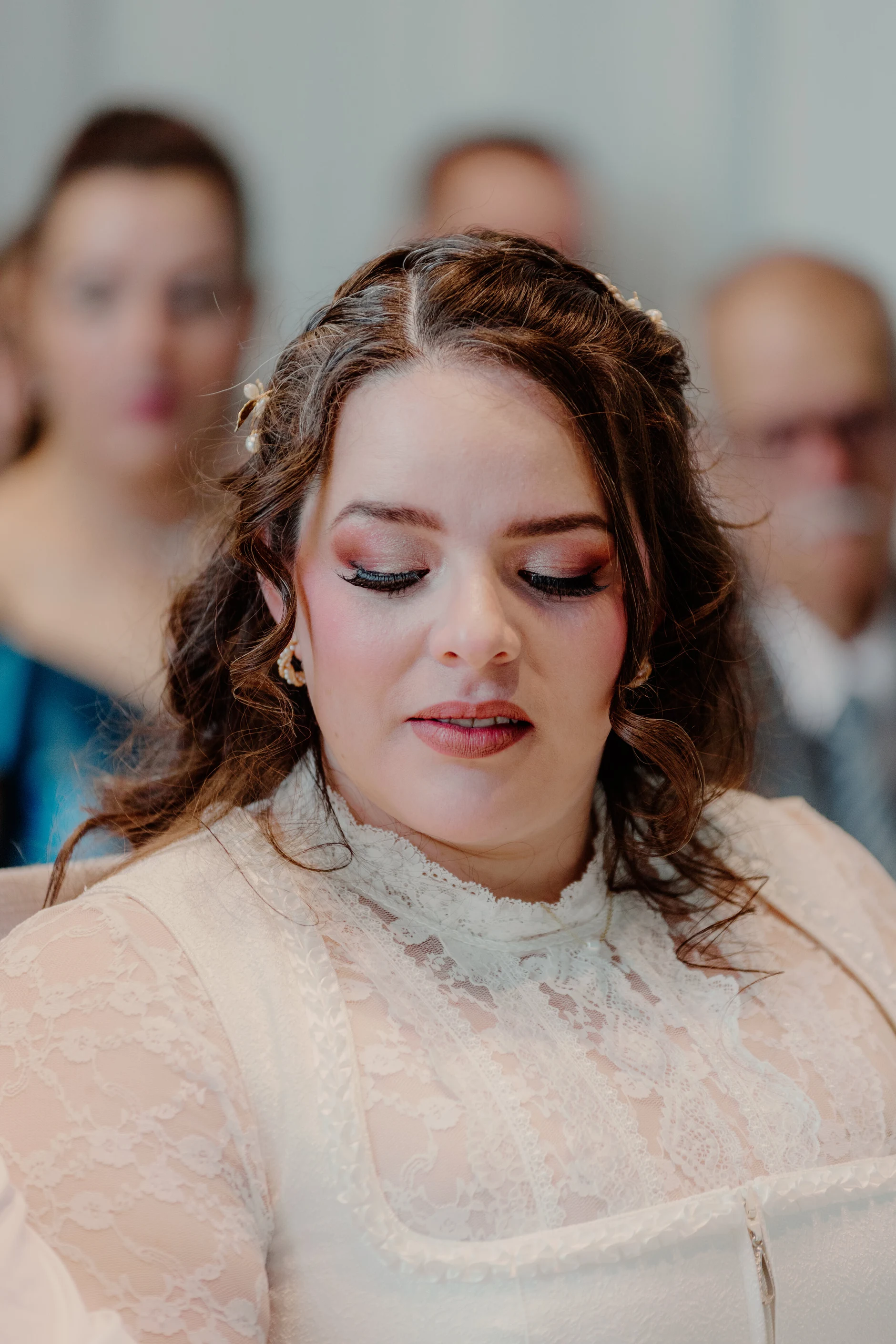 Haiko y Jocelyn – Sesión de retratos de boda en Gasthaus Bartl, Baviera