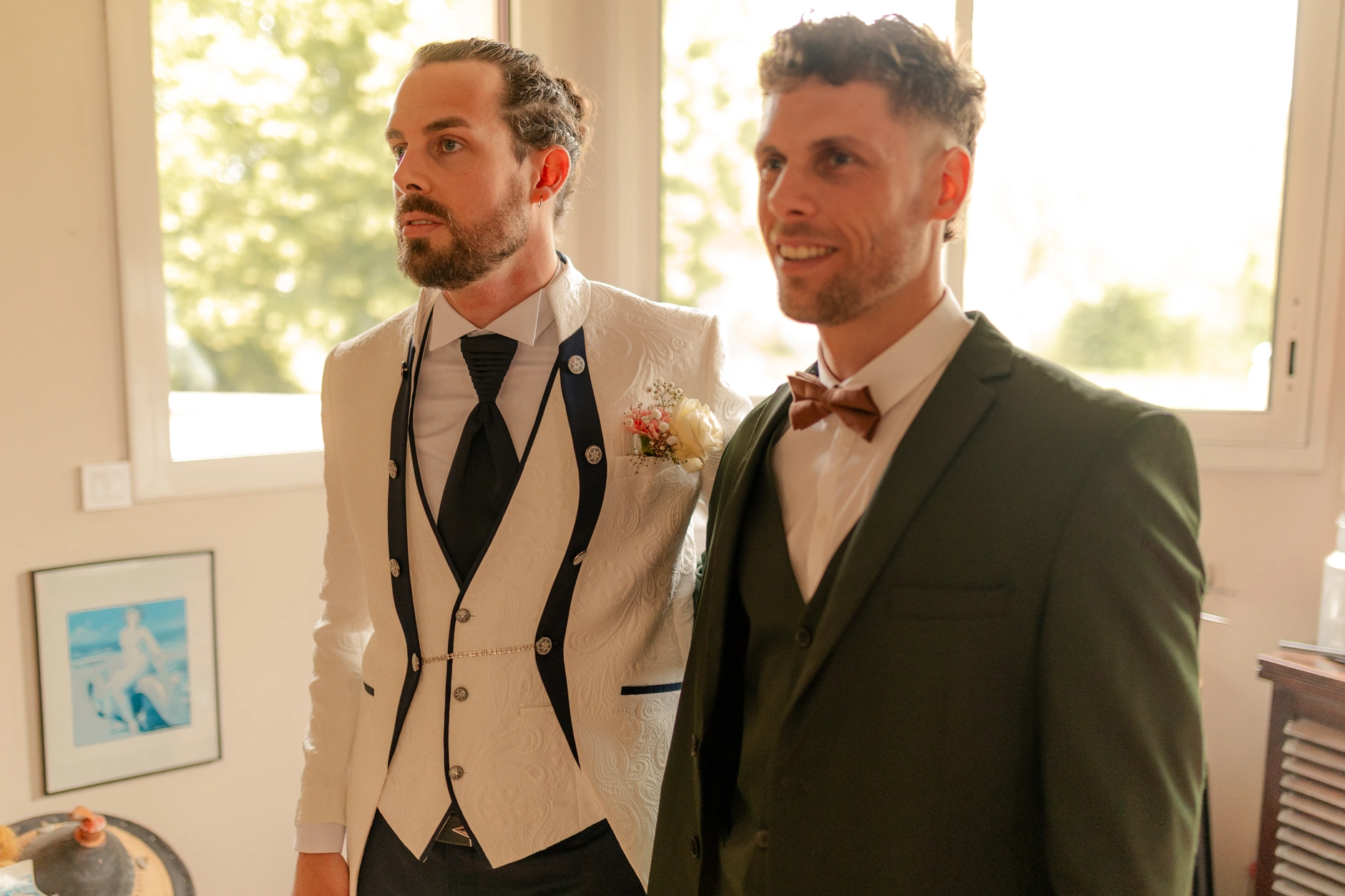 Ceremony moment, couple facing each other al aire libre – Deus y Romain boda Francia