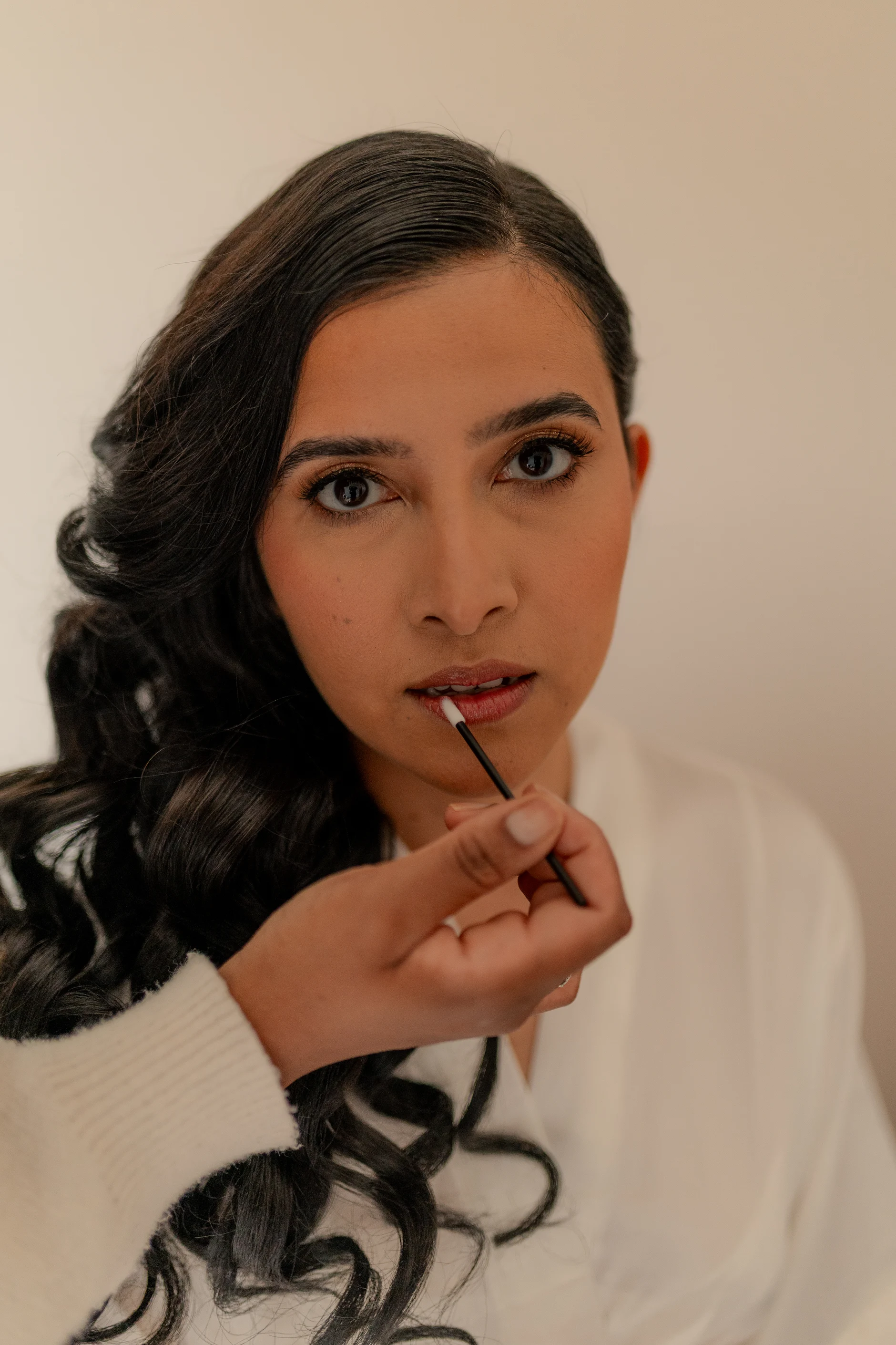 Foto grupal amplia de boda al aire libre – Deus y Romain boda Île-de-France