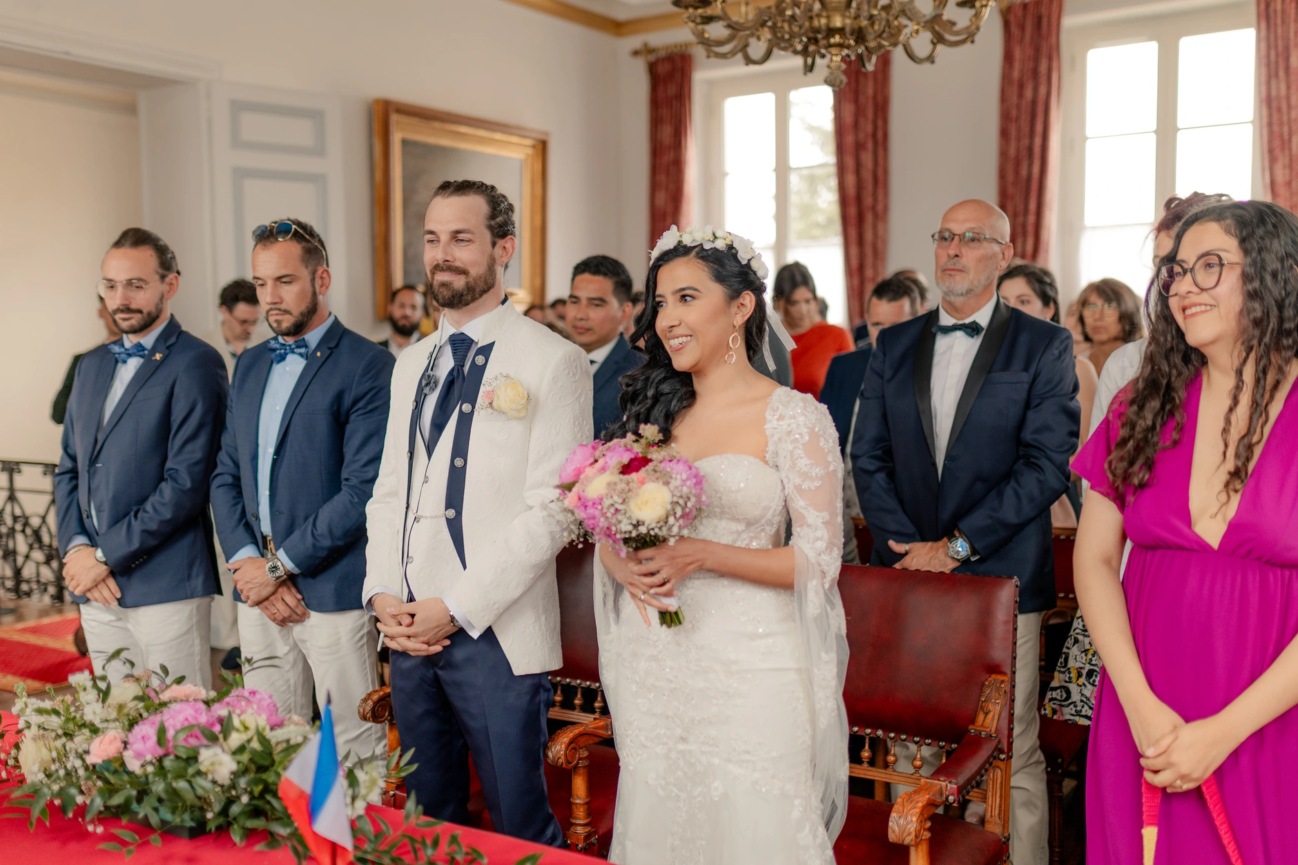 Outdoor bailando scene at wedding recepción – boda Milly-la-Forêt Francia