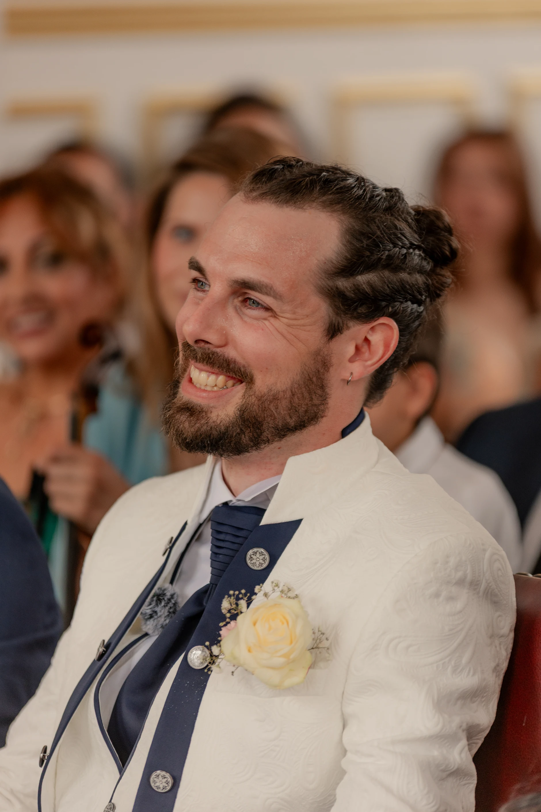 Indoor recepción venue entrance – Deus y Romain boda Milly-la-Forêt Francia