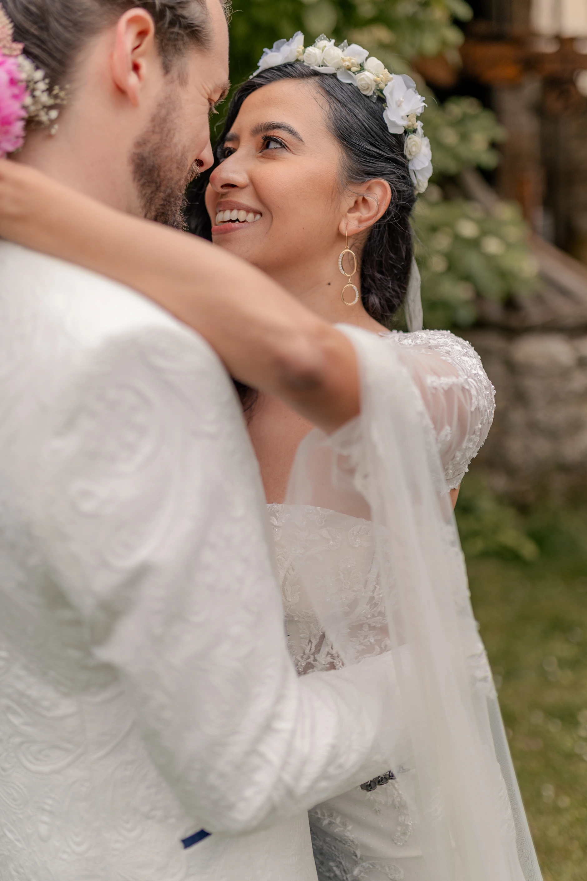 Outdoor portrait photography at dusk – boda Milly-la-Forêt Francia
