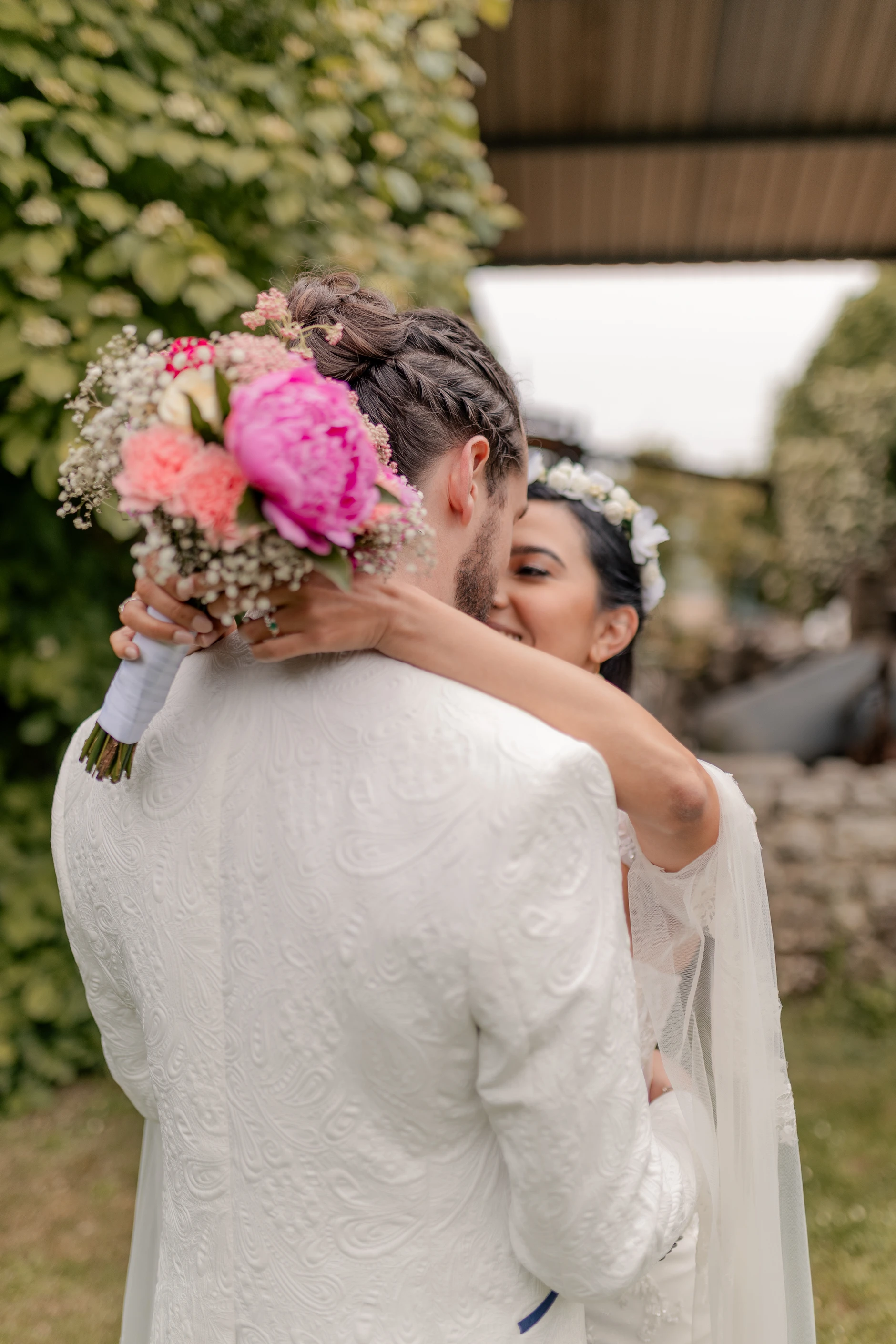 Evening jardín portrait – Deus y Romain boda Francia
