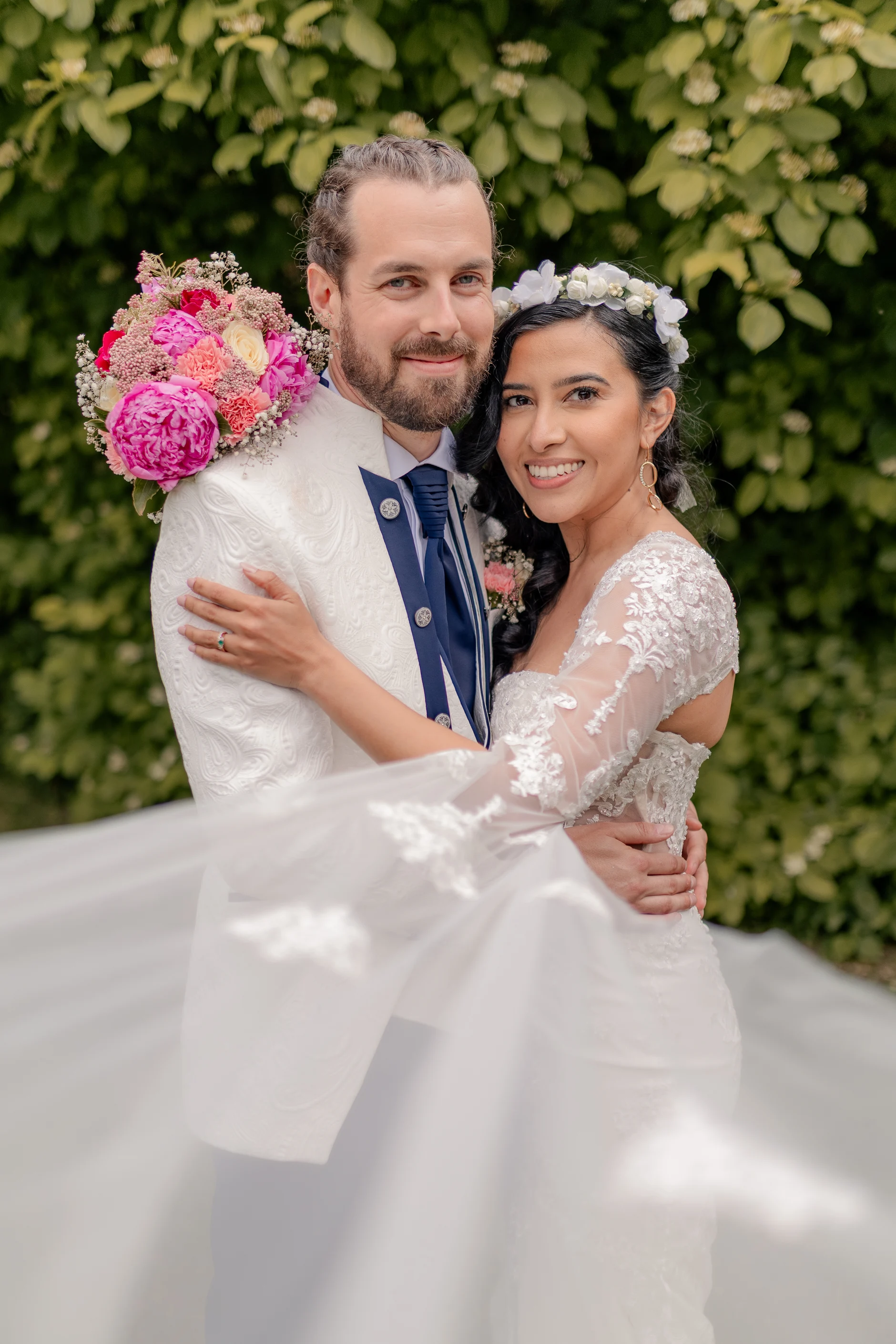 Couple photography at dusk – Deus y Romain boda Francia