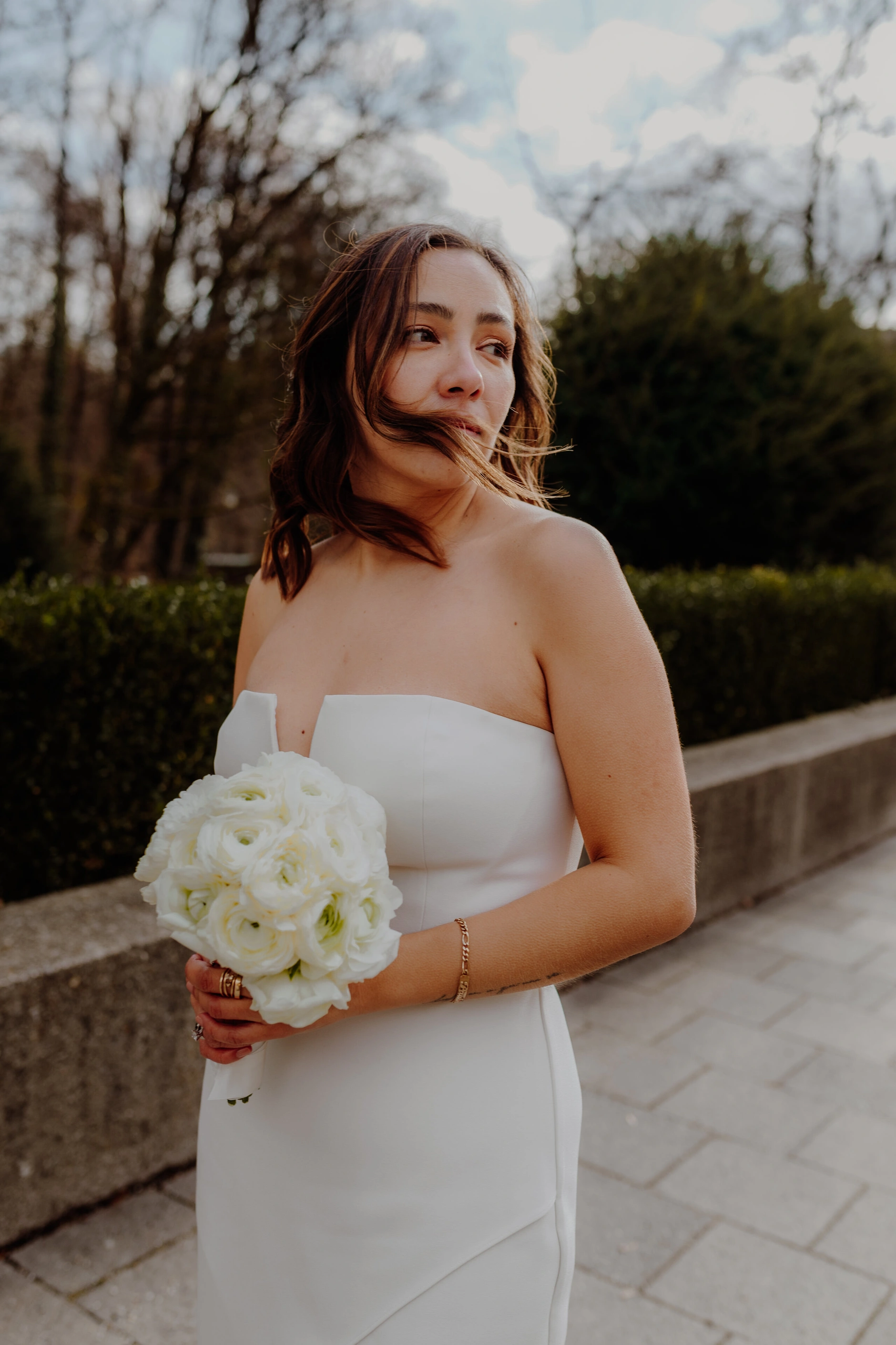 Paulina and Pascal – Wedding portraits on the streets of Schwabing, Munich