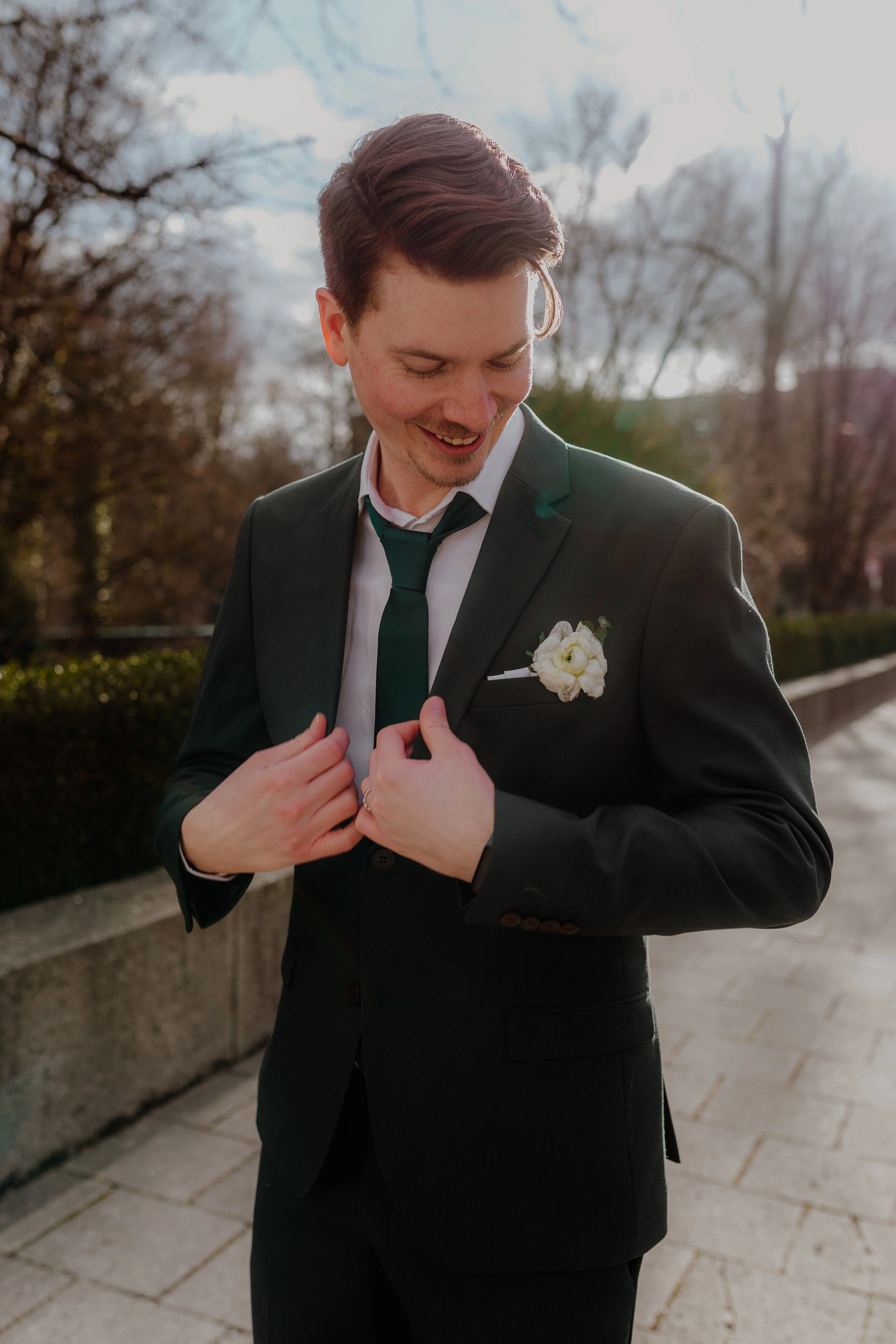 Paulina and Pascal – Wedding portraits on the streets of Schwabing, Munich